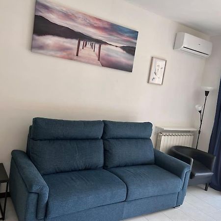 Casa Lora Apartment Сирмионе Екстериор снимка
