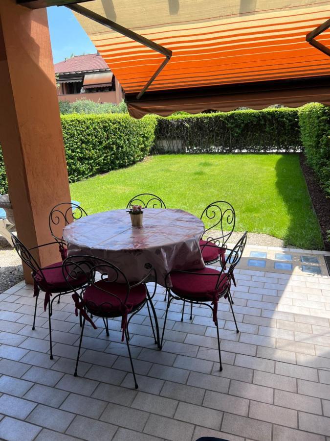 Casa Lora Apartment Сирмионе Екстериор снимка